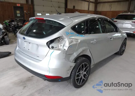 2017 Ford Focus Sel z USA, uszkodzony, nr VIN 1FADP3M28HL212994